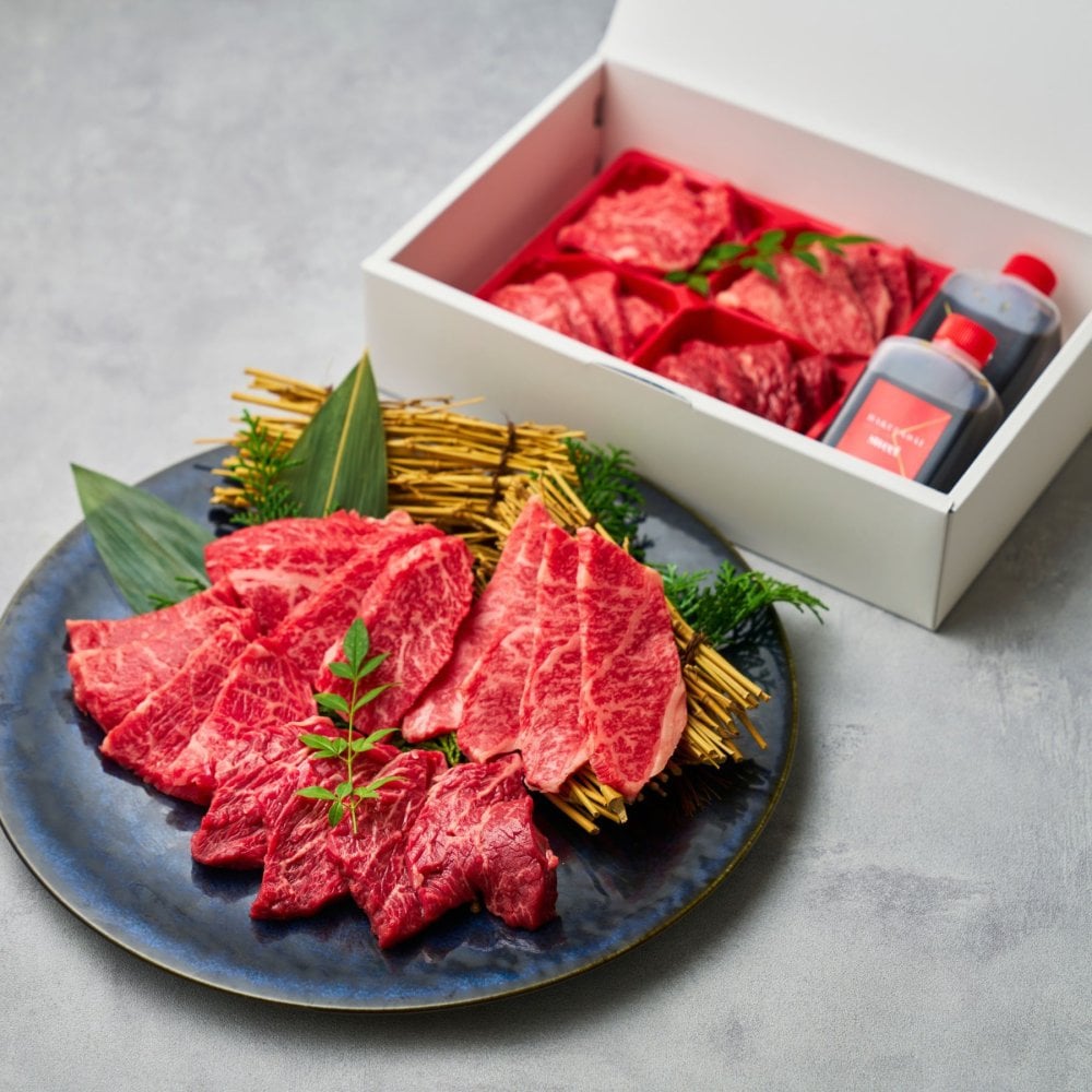 焼肉セット 敬老の日 誕生日 ギフト 肉 メッセージカード/日時指定/熨斗対応可 牛タン 牛肉  バーベキュー お祝い タレ付き 大阪 鶴橋 焼肉白雲台 (おまかせ1段) 240g