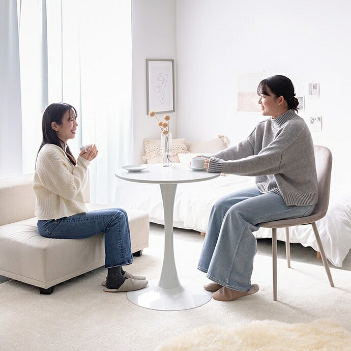 ダイニング家具 カフェテーブル 机 ダイニング デスク チューリップ 円形 丸型 食卓 一人暮らし 白 リビング コンパクト ホワイト テレワーク 大人女子 韓国インテリア 北欧 幅60 かわいい ラウンド 1本脚 デザイナーズ