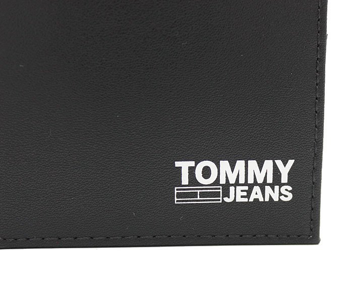 トミーヒルフィガー　TOMMY HILFIGER 　ふたつ折り財布　小銭入れ無しスリム財布　AM0AM07019　ブラック　黒　リサイクルレザー　折財布　トミージーンズ