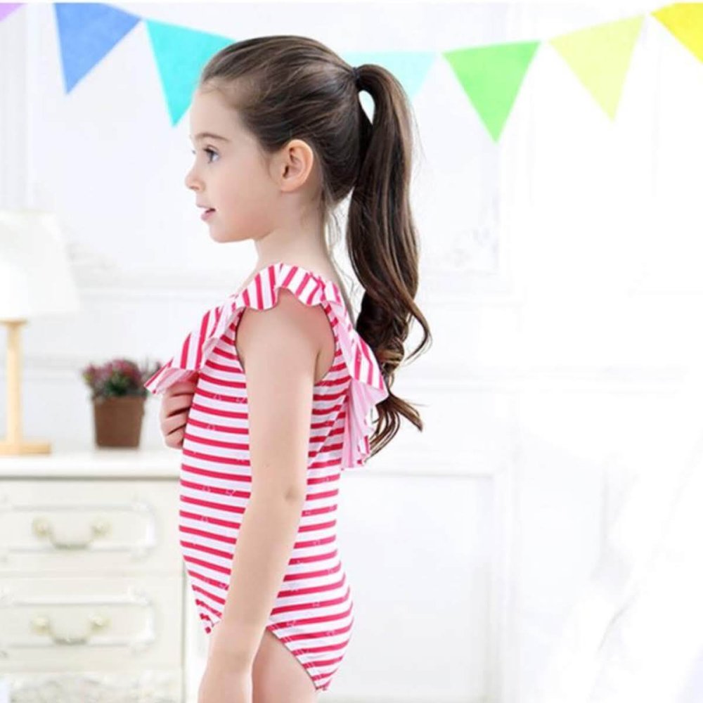 キッズ 水着 女の子 ワンピース ストライプ フリル カラー: レッド／ブルー 身長: 100cm／110cm 子供用 こども ジュニア 女児 かわいい おしゃれ 保育園 幼稚園 小学生 海 プール 水遊び 夏休み レジャー スイムウェア 夏 初夏の準備