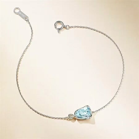 【無料ラッピング】  ヨンドシー 4℃ Summer Collection K10ホワイトゴールド ブレスレット Luminous cutシリーズ ブルー トパーズ ダイヤモンド ブランド 正規品 新品 ギフト プレゼント 人気 おすすめ 誕生日 記念日 クリスマス 送料無料