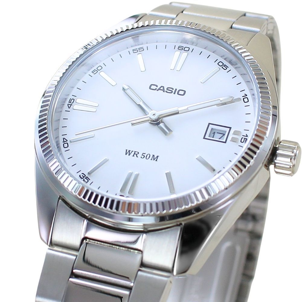 カシオ 腕時計 メンズ レディース シルバー ホワイト ユニセックス CASIO 海外モデル 日付表示 50m防水 プレゼント ギフト 収納ケース付き 成人 卒業 入学