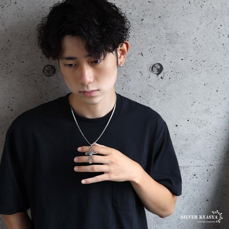 ステンレス クロスネックレス ダブル喜平 メンズ 十字架 ペンダント シルバーカラー オープンワーク 立体 ねじれ モチーフ ロングトップ 男性用 アクセサリー 首飾り カジュアル ストリート ロック 存在感 ユニセックス