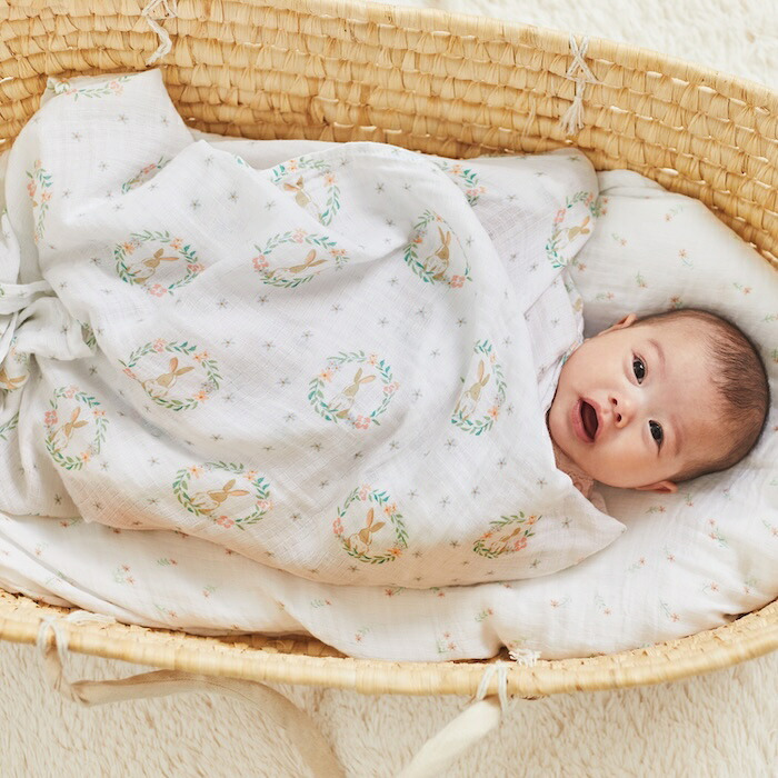 おくるみ スワドル 4枚セット 出産祝い aden+anais エイデンアンドアネイ ブラッシングバニーズ コットンモスリン ダブルガーゼ 大判 約112cm 新生児 退院 内祝い 出産内祝い 女の子 ギフト 専用ボックス入り ガーゼケット ブランケット 授乳ケープ おむつ替えシート 双子