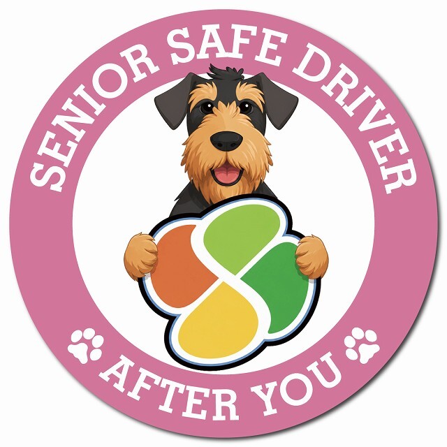 カーサイン 高齢者マーク SENIOR SAFE DRIVER エアデールテリア マグネット 強力 直径13cm 肉球 日本製 車 ステッカー