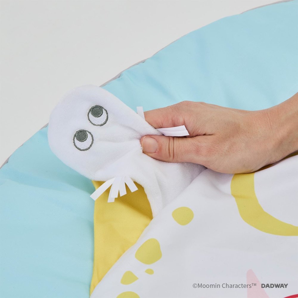 出産祝い MOOMIN BABY ムーミンベビー プレイマット ムーミン スウィートドリーム ニョロニョロ 円形 直径96cm ベビーマット 赤ちゃん カシャカシャ おもちゃループ 中綿 北欧 月齢フォト 寝相アート 0歳 新生児 ハーフバースデー 男の子 女の子 ベビーシャワー 出産内祝い ギフト