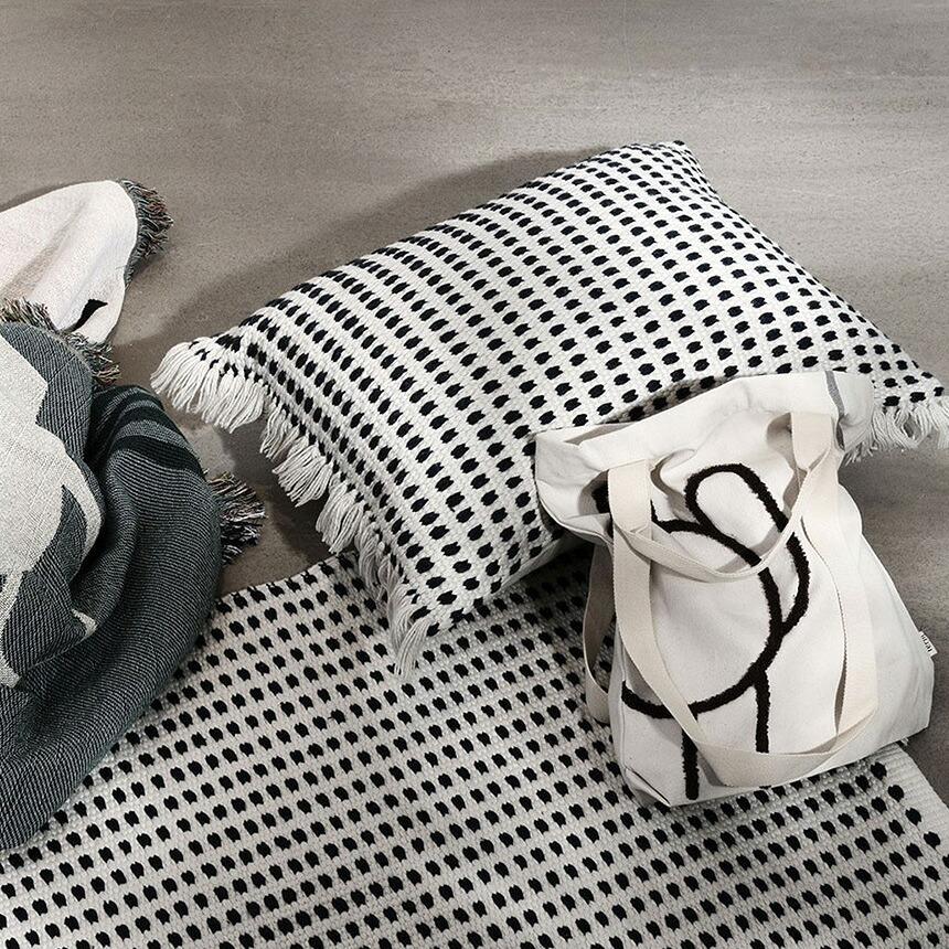 ferm LIVING ファームリビング Way ウェイ ラグ オフホワイト 140×200 室内おしゃれ インテリア マット 洗える ラグ ラグマット 屋外 人気 シンプル 雑貨