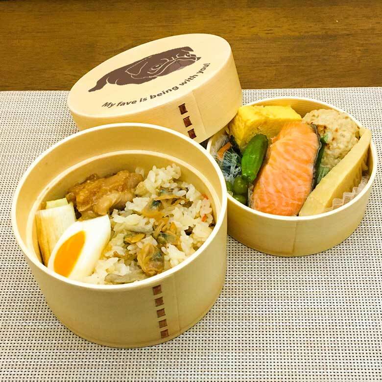 Fave パグ 丸型二段 曲げわっぱ 弁当箱 たっぷり 700ml 天然木 白木 わっぱ 木製 オリジナル 犬 ブルドッグ ペット 動物 アニマル ホワイトデー
