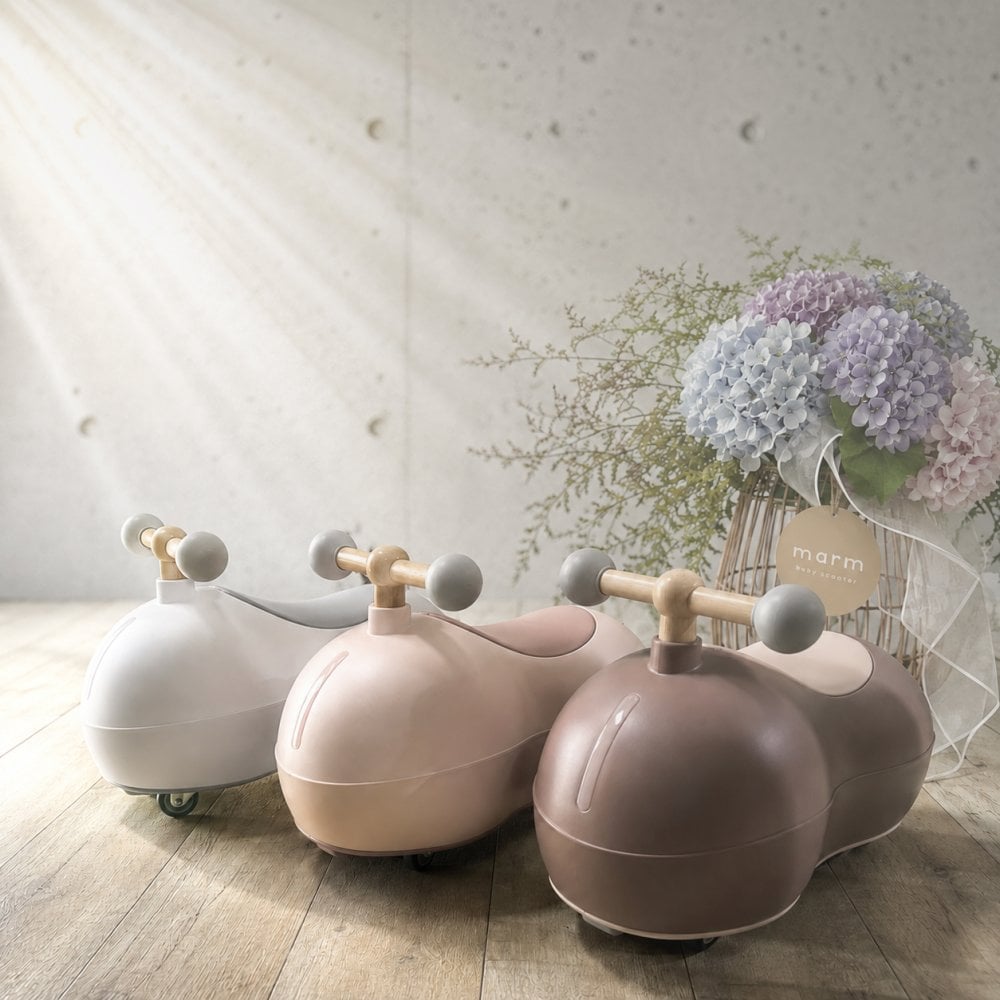 【１-２歳のお誕生日プレゼント】 乗用玩具 marm ベビースクーター 静音キャスター採用 360度全方位走行 幼児の乗り物 乗用おもちゃ ビジーカー 足けり ファーストバイク ファーストウッディバイク キッズスクーター スイングカー SPARKY スパーキー D-BIKE MINI 乗り物のおもちゃ【送料無料】