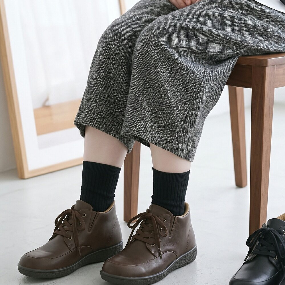 ハンズフリー 立ったまま履ける靴 レディース ショートブーツ 防水 防滑 4E ゆったり 幅広 軽量 脱ぎ履き簡単 レースアップ 紐 楽すぽっ Parade 62916 パレード