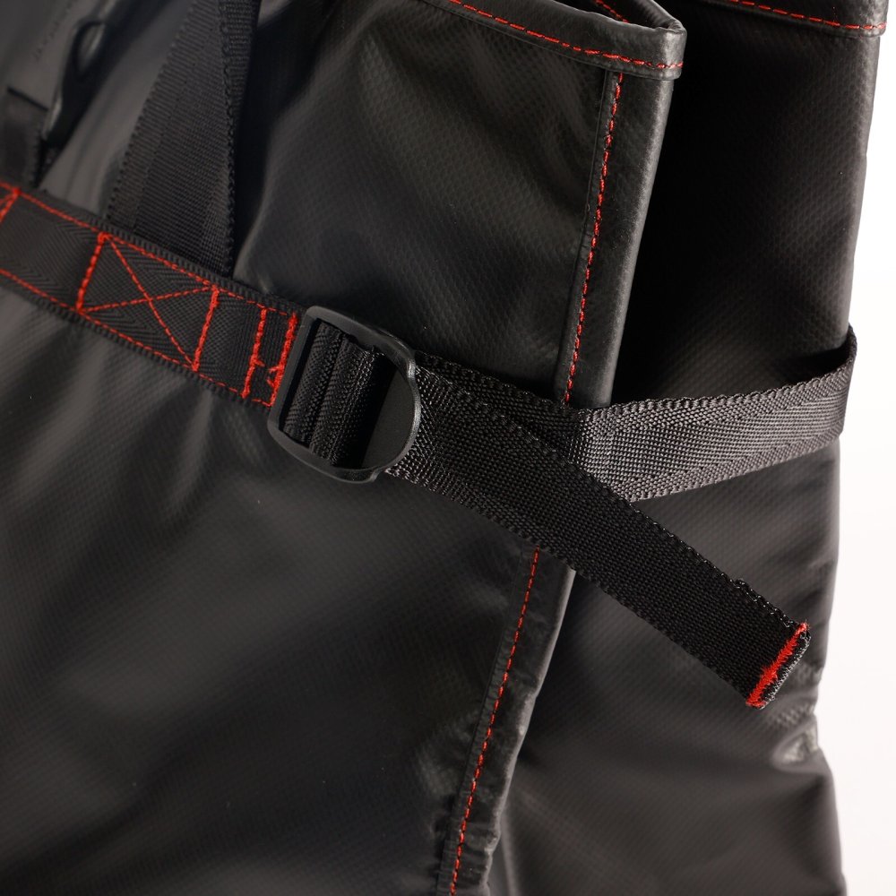 【ラッピング無料】mont-bell モンベル タフトート M・L 1123234 1123235 ブラック 28L 45L ギフト キャンプ アウトドア用 アウトドアグッズ