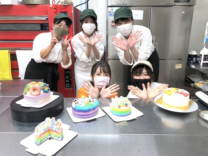 Happybirthday ピック付き ショートケーキ 4号 5号 6号 誕生日ケーキ 送料無料 誕生日プレゼント 女友達 ホール かわいい 誕生日 スイーツ 大人 子供 ギフト 翌日 デコレーション 可愛いケーキ 特別 簡単 苺 冷凍 内祝い お返し