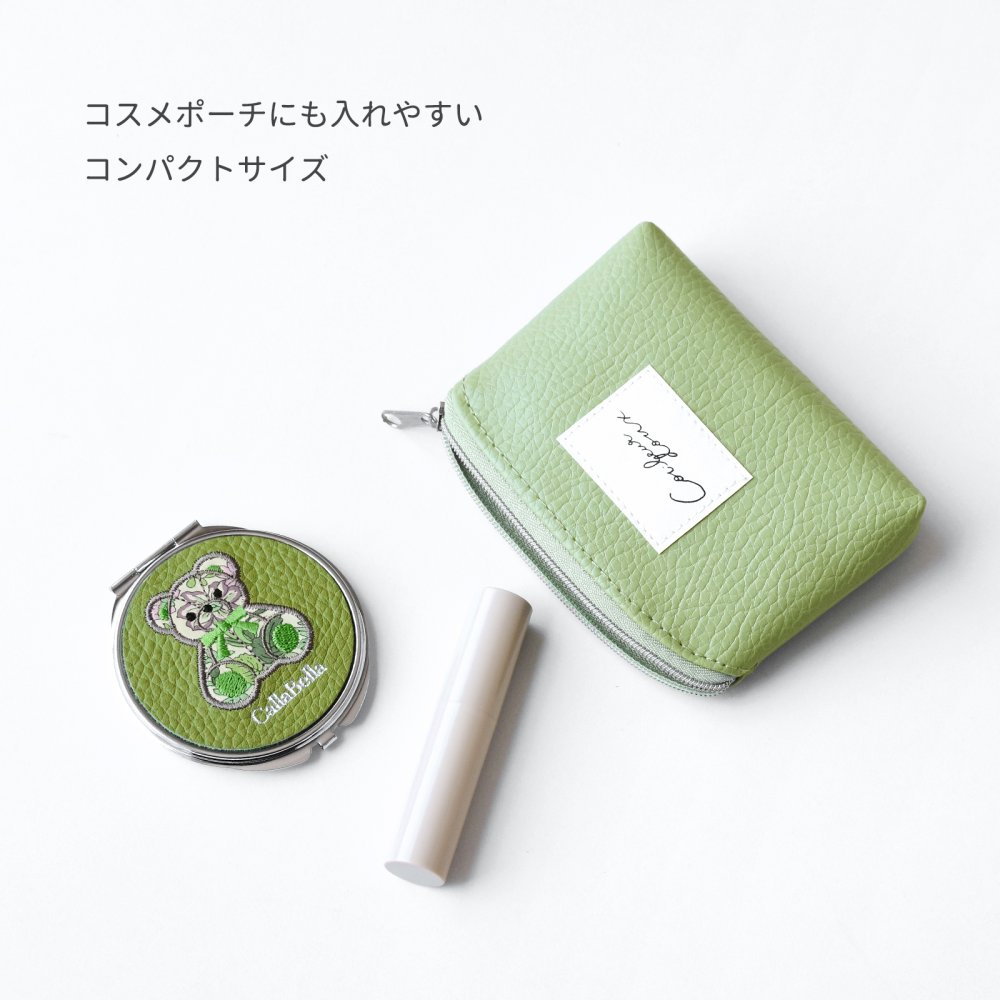 【送料無料】 シュリンクレザー × リバティ コンパクトミラー 【国産本革】 テディベア 刺繍 丸型 折りたたみ 2倍拡大鏡付き 薄型 アップリケ 花柄 牛革 かわいい