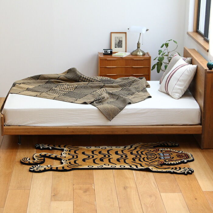 チベタンタイガーラグ ラグマット ウール 手織り TIBETAN TIGER RUG S M L 3サイズ インド製 ハンドクラフト 虎 トラ タイガー アクセントラグ タペストリー エスニック リビング 玄関 ベッドサイド 壁飾り 天然素材 おしゃれ
