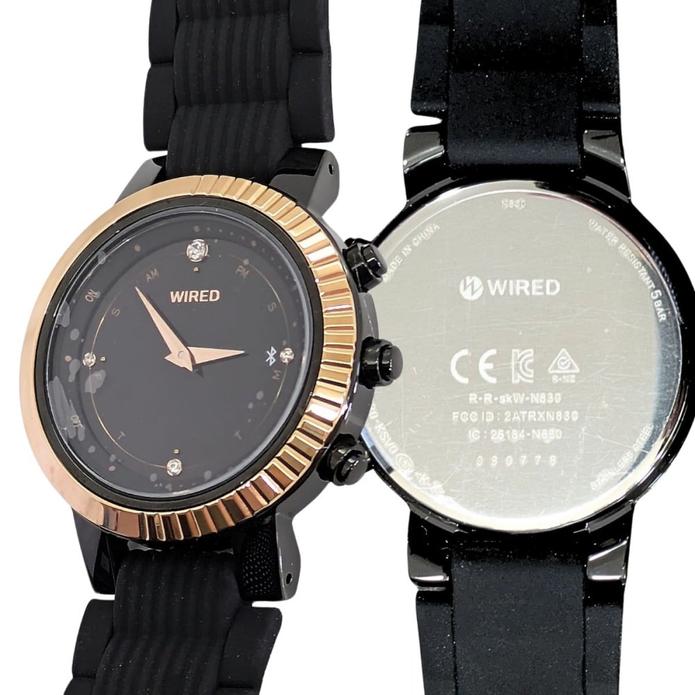 WIRED f(ワイアード エフ)  AGEB401,402  TOKYO GIRL MIX Bluetooth シリコンバンド カラー(ブラック,ホワイト )  生産終了 稀少 10代から20代向け かわいさとクールさを兼ね備えたデイリーウォッチ。