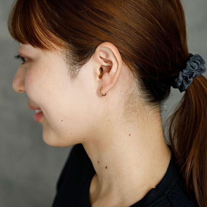 【ジュエリーの町 山梨県甲府製】 K18 フープピアス 18金 片耳 1x10mm 日本製 1個売り プレゼント ギフト メンズ レディース 金属アレルギー対応 品質保証書
