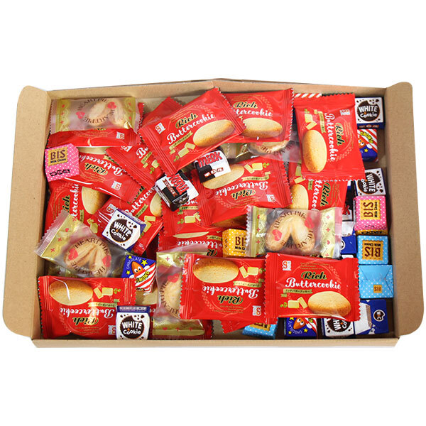 (全国送料無料)お菓子 詰め合わせ チロルチョコも入った一口お菓子の詰め合わせセット（計66コ） メール便 (omtmb9743z)【送料無料 詰め合わせ おやつ 小袋 個包装 お試し】