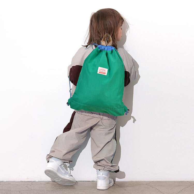 ナップサック オーシャンアンドグラウンド 女の子 キッズ 小学生 ランドセルの上から背負える OCEAN＆GROUND 男の子 小学校 低学年 バッグ リュック 体操服袋 体操着入れ 園児 幼児 かわいい おしゃれ 丈夫 軽量 ナイロン 遠足 入園 入学 準備 ピンク 水色 ラベンダー 青 黒