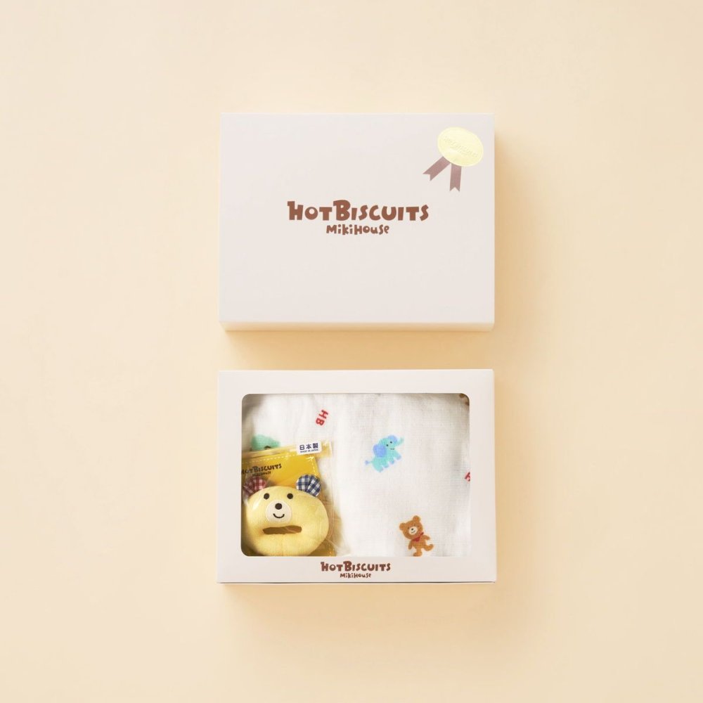 ミキハウスホットビスケッツ  ガーゼバスタオル&ラトルセット＜BOX付き＞ギフトラッピング　出産祝い　誕生日　お祝い　入園祝い　キッズ服　ベビー服
