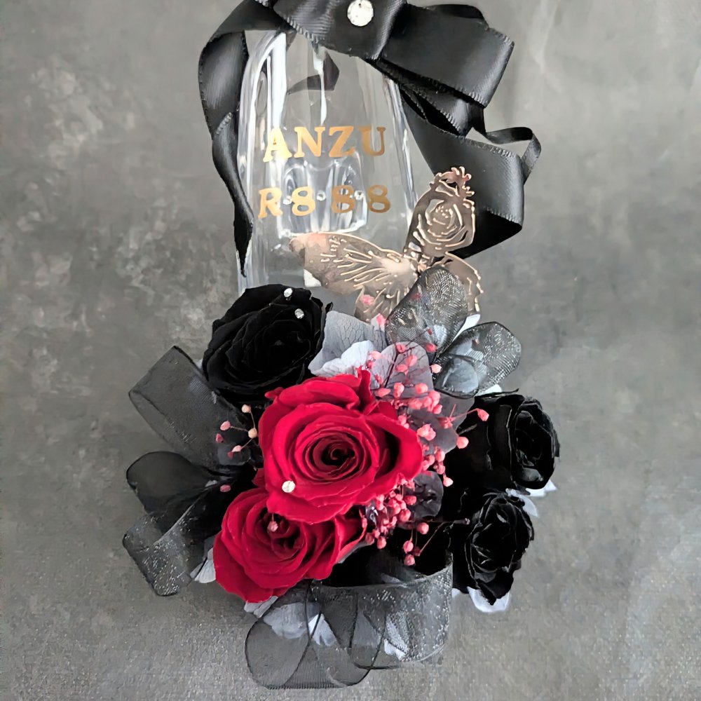 【プリザーブドフラワー／ガラスの靴ミニシリーズ】黒薔薇と赤薔薇のミニ薔薇とリボンのギフトシューズ♡