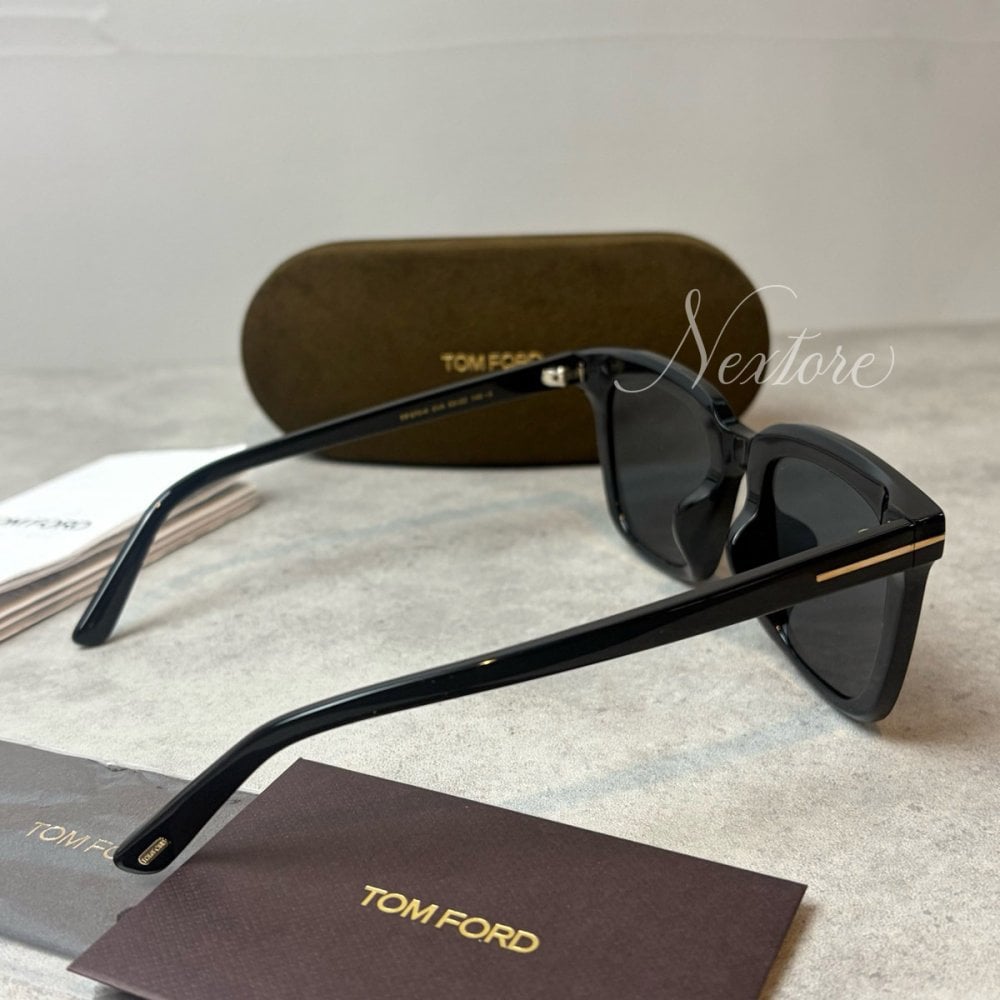 【並行輸入品】【正規品・新品 箱付き】TOMFORD トムフォード TF970K FT970K 01A イタリア製 サングラス メガネ 眼鏡 メンズ レディース TOM FORD トム フォード 伊達メガネ
