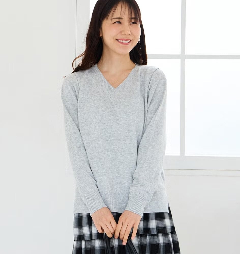 【送料無料】授乳服〈授乳/マタニティ〉Vネックニットトップス