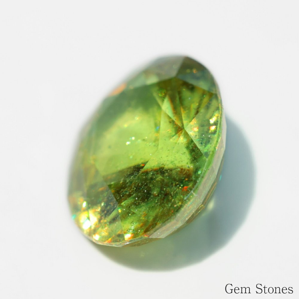 希少 スフェーン 10.18ct 高品質 アップルグリーン  ルース 宝石 裸石 大粒 イエロー グリーン ジュエリー オリジナル 制作 コレクション 記念 お守り 誕生日 プレゼント