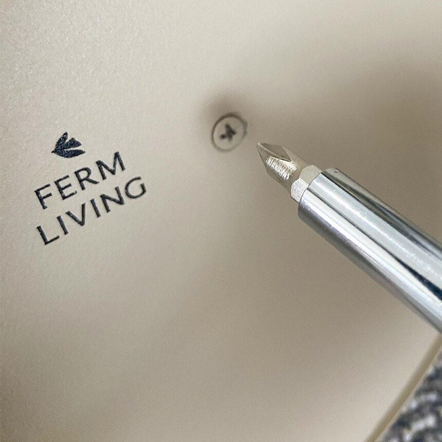 ferm LIVING ファームリビング Grib Tray グリブ トレイ 直径28cm 北欧小物入れ 収納 インテリア 雑貨 メイクボックス おしゃれ キッチンツール アイアン バスケット カゴ