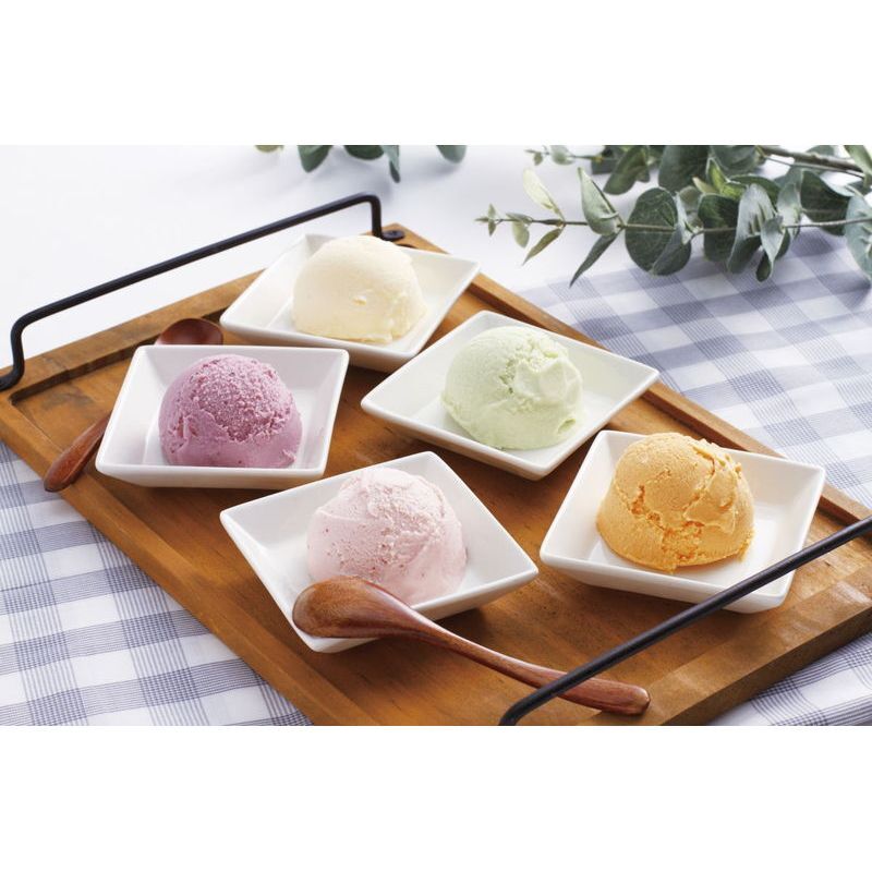 お歳暮・冬ギフト 乳蔵 北海道アイスクリーム4種8個 (110129) ※送料無料(北海道・沖縄・離島への配送不可)