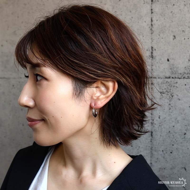 ステンレス ラウンド フープピアス 2カラー レディース バッグ ハンドバッグ 買い物かご モチーフ 丸型 ふっくら 曲線 艶感 大人可愛い おしゃれ 個性的 シンプル カジュアル きれいめ 上品 耳元 両耳用2点セット