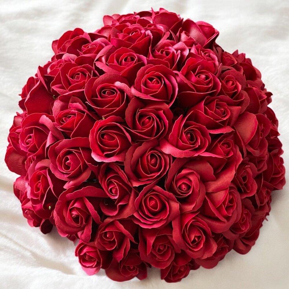 【ワインレッド】「サヴォンローズ」 花束 ブーケ バラの花束 薔薇の花束 花ギフト フラワーギフト フラワーボックス プロポーズ サプライズ ソープフラワー シャボンフラワー 石鹸フラワー 石鹸の花 石鹸のバラ 枯れない花 インテリア 母の日 父の日 敬老の日 クリスマス バレンタイン ホワイトデー 誕生日 入学 卒業 就職 結婚祝い 結婚記念日 退職祝い 記念日 