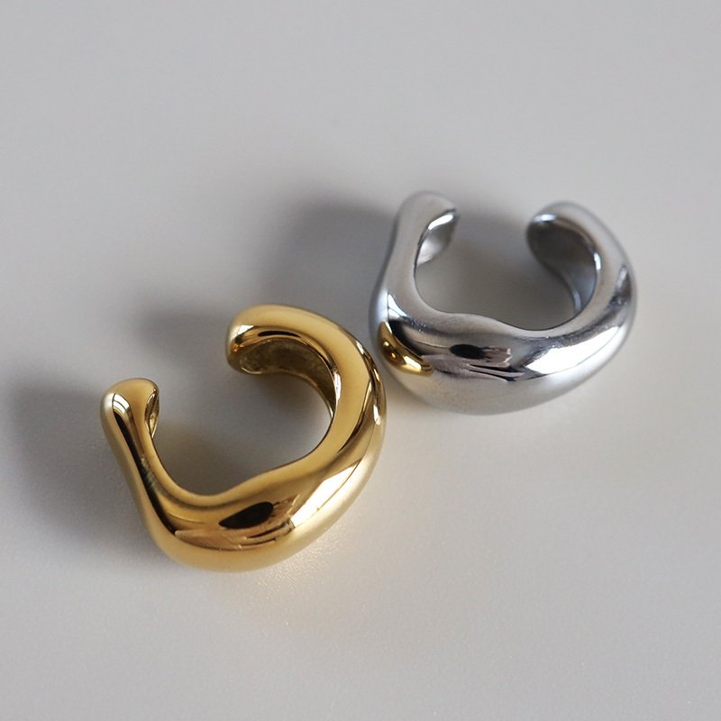 ステンレス ぷっくり ニュアンスイヤーカフ 不規則 かわいい メタルイヤーカフ シンプル 小ぶり ゴールド 18KGP シルバー 片耳1点 プチプラ 耳の穴不要 痛くない レディース 女性 金属アレルギー対応フェイクピアス ノンホール イヤリング
