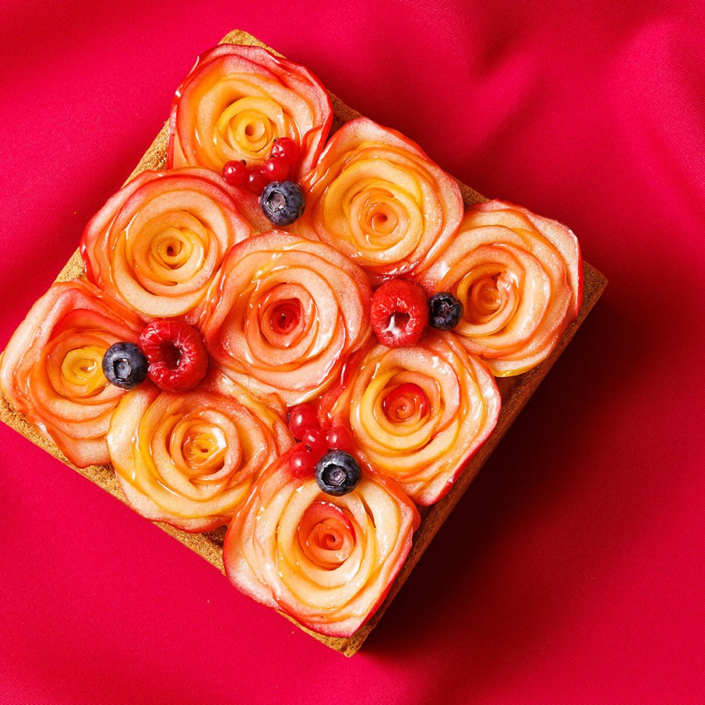新潟 イタリア軒 りんごのプリンタルト ギフト 1.1kg フルーツタルト スイーツ 冷凍 フルーツケーキ