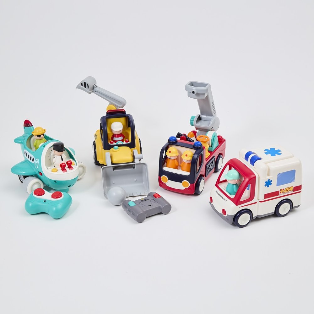 誕生日プレゼント Hola Toys オラトイズ 音がいっぱい 操縦できる ひこうき 飛行機 おもちゃ 乗り物 のりもの リモコン サイレン 搭乗音 音が鳴る 音楽 自動走行 自分で走る ごっこ遊び パイロット 人形付き 知育玩具 1歳半 18カ月 2歳 3歳 男の子 女の子 お祝い ギフト