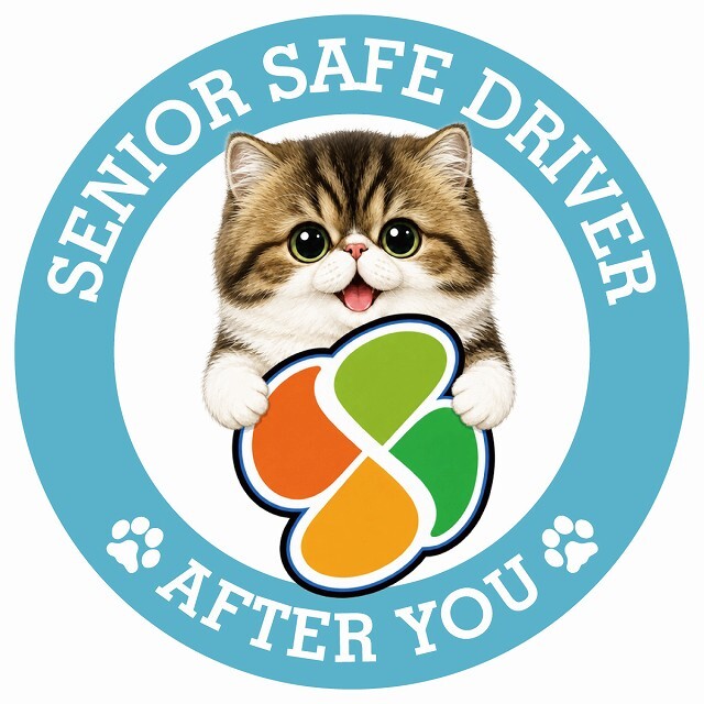 カーサイン 高齢者マーク SENIOR SAFE DRIVER ミヌエット ステッカー シール 直径13cm 肉球 日本製 車