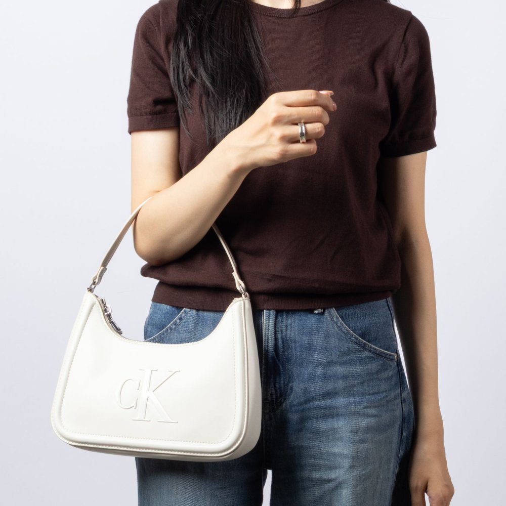 カルバンクライン Calvin Klein BOLD CK SMALL SHOULDER BAG ボールド スモールショルダーバッグ LV04F3230G ハンドバッグ レディース