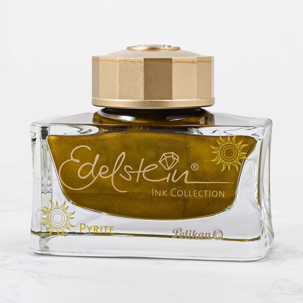 ペリカン Pelikan 万年筆 インクセット 2026限定色 Classic クラシック パイライト M200 ペン先EF(極細字) 特別生産品 高級筆記具 万年筆 文房具 送別会 誕生日 お中元 還暦祝い 結婚祝い 結婚式 高級 父の日 母の日 即日発送 クリスマスプレゼント 文房具 成人祝い ビジネス小物 ホワイトデー