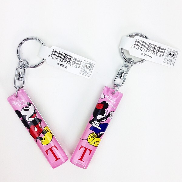 ディズニー ミッキー＆ミニー イニシャルキーホルダー T グッズ  (MCOR)