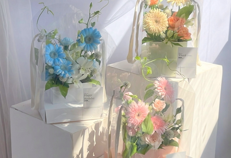 【new】 クリアバッグ付きミニアレンジメント 【 生花商品 】生花アレンジメント フラワーギフト アレンジメントフラワー アレンジメント
