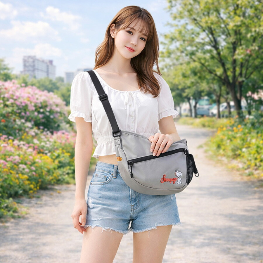 OUTDOORPRODUCTS ピーナッツ 2wayムーン型ショルダーバッグ 斜め掛け 斜め掛けバッグ 普段使い 男女兼用 メンズ レディース ギフト プレゼント ブラック odb037