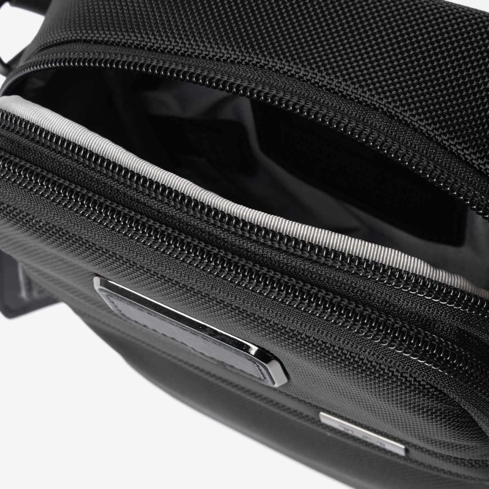 トゥミ TUMI ALPHA アルファ SMALL CROSSBODY スモール クロスボディ 02203724D4 158986 ショルダーバッグ メンズ バッグ