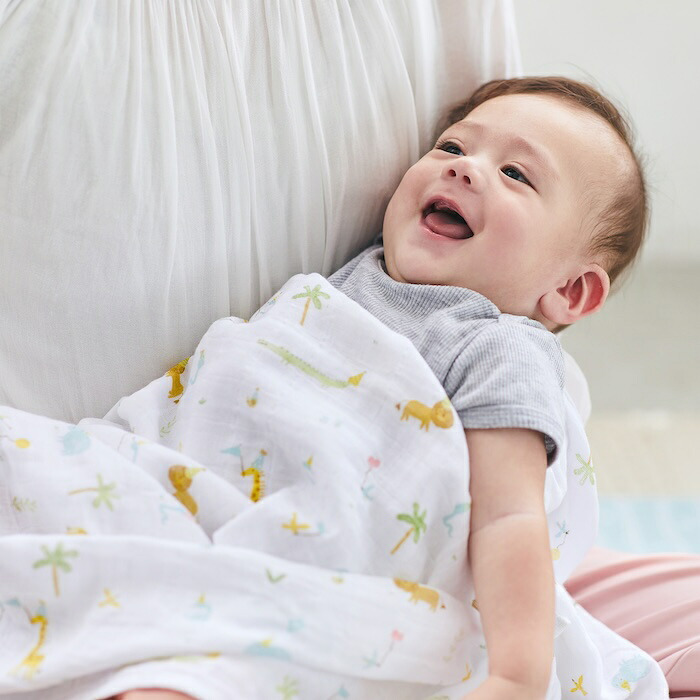 おくるみ スワドル 3枚セット 出産祝い aden+anais エイデンアンドアネイ イヤーオブザスネイク コットンモスリン ダブルガーゼ 大判 約120cm 新生児 退院 内祝い 出産内祝い 男の子 女の子 ギフト 専用ボックス入り ガーゼケット ブランケット 授乳ケープ おむつ替えシート