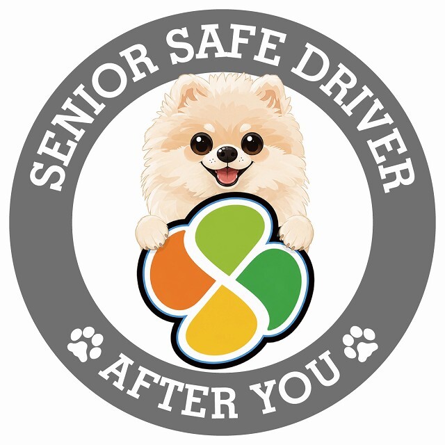 カーサイン 高齢者マーク SENIOR SAFE DRIVER ポメプー ステッカー シール 直径13cm 肉球 日本製 車