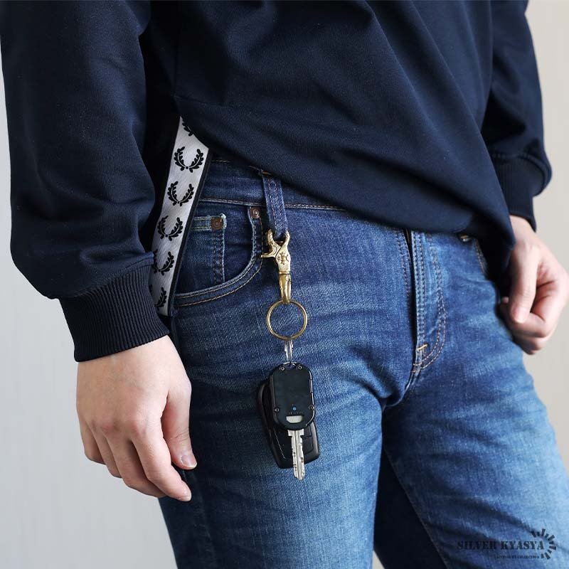 唐草キーリング クロスキーリング キーホルダー キーフック クリップ キーチェーン ゴールド シルバー ベルトループ アラベスク 十字架 フレア 重厚感 鍵 小物
