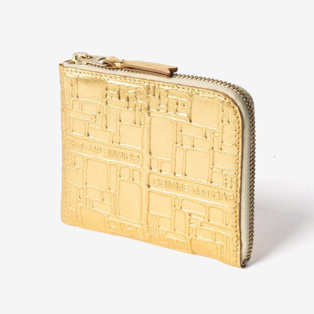 コムデギャルソン COMME DES GARCONS EMBOSSED LOGOTYPE エンボスロゴタイプ HALF ZIP WALLET ハーフジップ ウォレット SA3100EG ミニ財布 L字ファスナー コインケース ユニセックス 財布