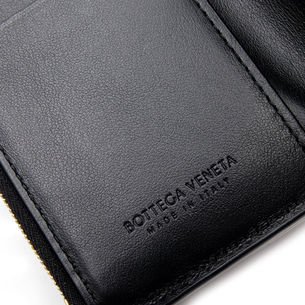 選べる2色 ボッテガヴェネタ BOTTEGA VENETA 三つ折り財布 カセット マキシイントレチャート メンズ レディース ミニ財布 本革 レザー 小銭入れ ブラック 黒 アーモンド ベージュ 651372 V3UO1