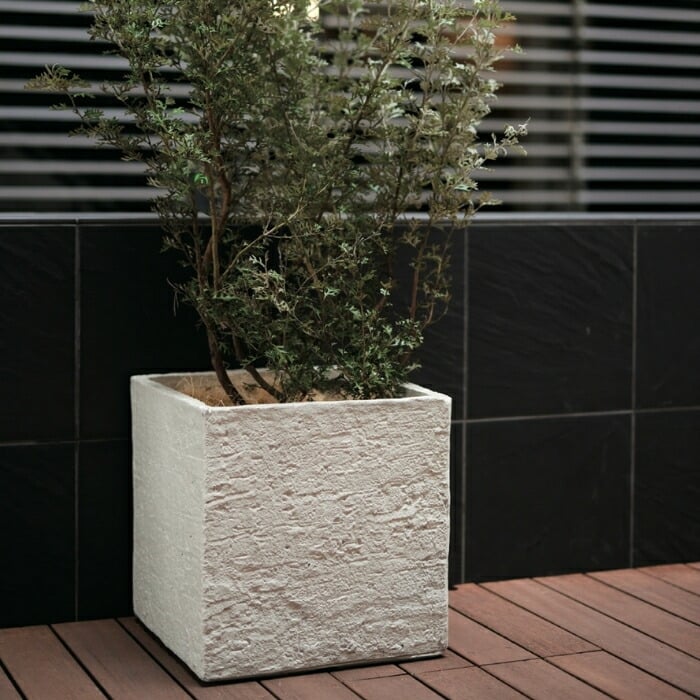 植木鉢 おしゃれ 大型 幅55cm 高さ55cm 鉢カバー KONTON コントン ベータ キューブプランター ベアロック 四角 正方形 スクエア ファイバーセメント セメント 屋外 ガーデン 高級 北欧 モダン ナチュラル 観葉植物用 シンボルツリー サボテン 多肉植物 特大 玄関 プランター