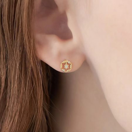 【無料ラッピング】 ヨンドシー 4℃ ピアス K10イエローゴールド 2025 Holiday Collection ダイヤモンド レディースブランド 正規品 新品 ギフト プレゼント 人気 おすすめ 誕生日 記念日 クリスマス 送料無料
