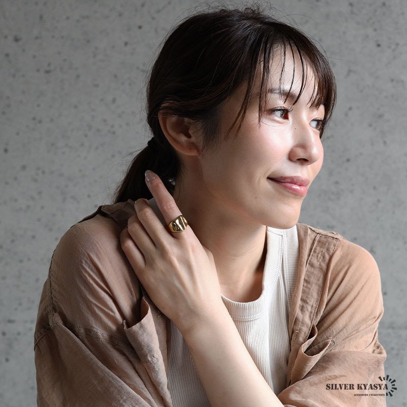 ステンレス ゆがみリング 18KGP レディース 指輪 ゴールド 印台リング ボリュームリング ドームリング ニュアンスリング オーガニックリング 幅広リング ゆがみデザイン 歪みリング 金属アレルギー対応 大ぶり おしゃれ 韓国アクセサリー トレンド