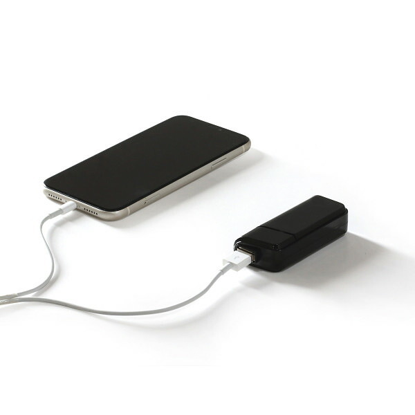 【直送】モバイルバッテリー 乾電池式 [26-0602-028] 7017 単3乾電池2本使用 防災グッズ スマホ充電 非常用電源 レジャー アウトドア コンパクト ノベルティ プレゼント ギフト